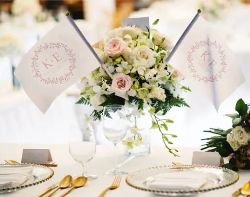 Custom mini wedding desk flags for reception decoration
